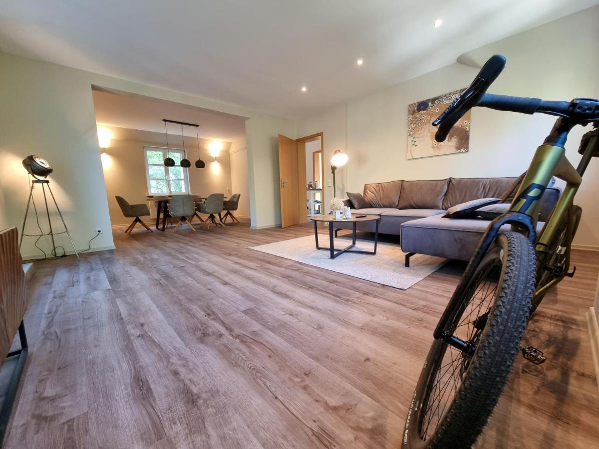 5 Sterne Bahnhoftraum, Appartement "Waldliebe" 133Qm, Grosse Terrasse 70Qm, Qr Code Scannen Fuer Virtuellen Rundgang, Premium Ausstattung Braunfels Kültér fotó