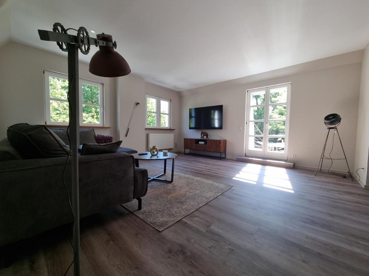 5 Sterne Bahnhoftraum, Appartement "Waldliebe" 133Qm, Grosse Terrasse 70Qm, Qr Code Scannen Fuer Virtuellen Rundgang, Premium Ausstattung Braunfels Kültér fotó