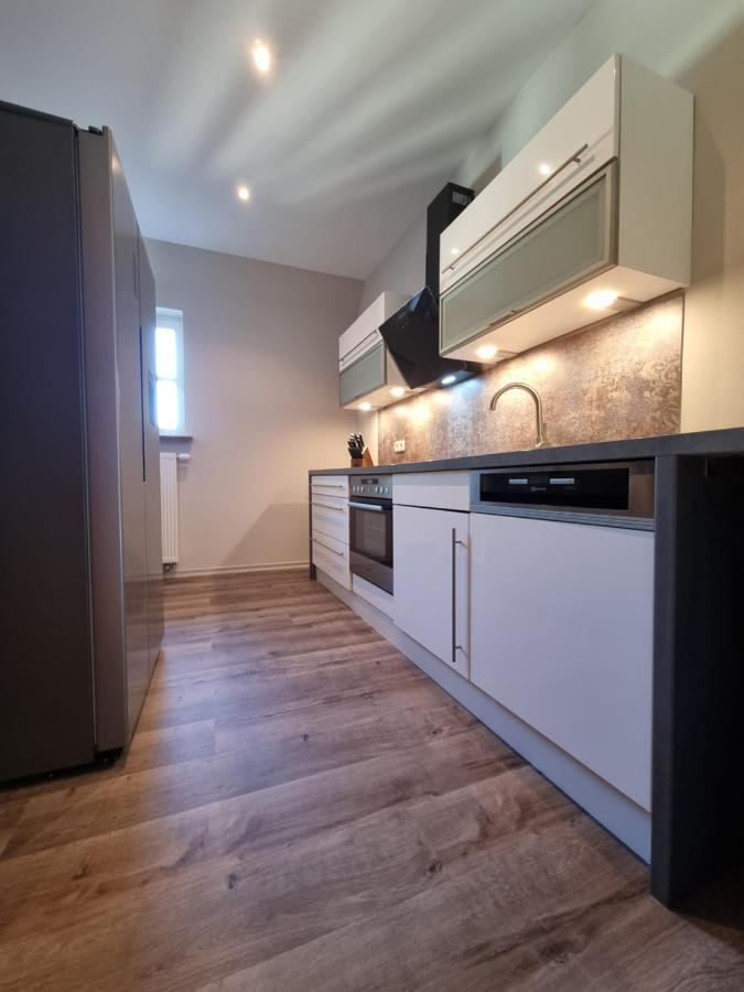 5 Sterne Bahnhoftraum, Appartement "Waldliebe" 133Qm, Grosse Terrasse 70Qm, Qr Code Scannen Fuer Virtuellen Rundgang, Premium Ausstattung Braunfels Kültér fotó